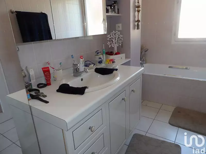 Maison, 166 m²