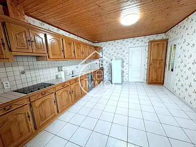 Maison, 161 m²