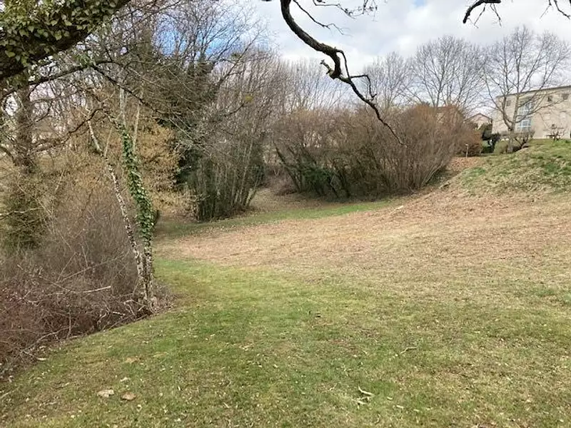 Terrain, 1 670 m²