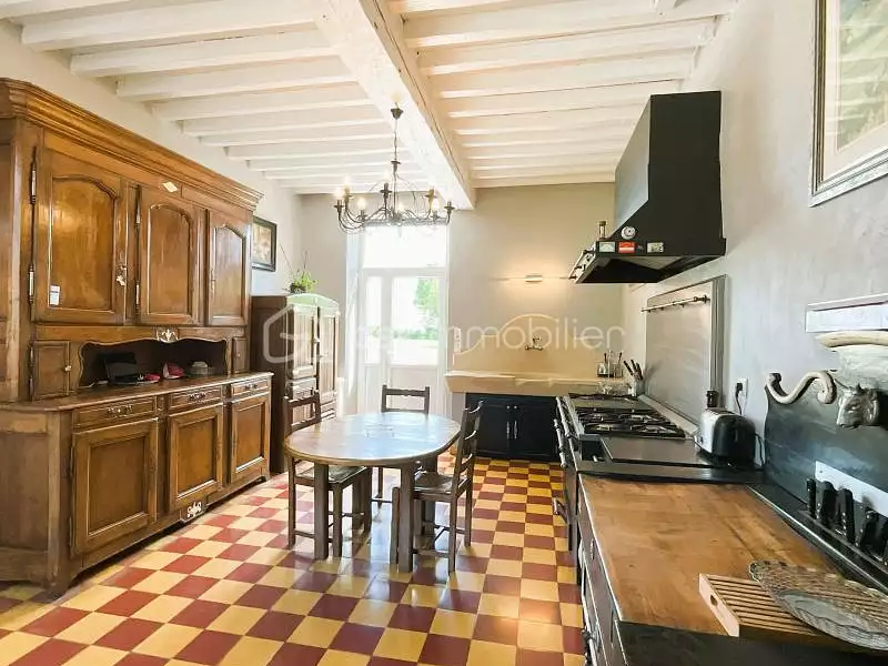Maison, 380 m²