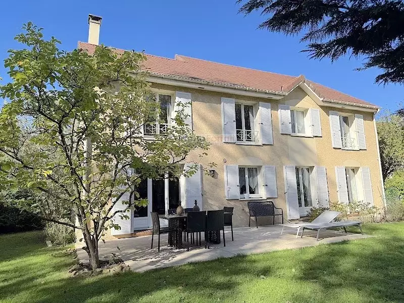 Maison, 180 m²