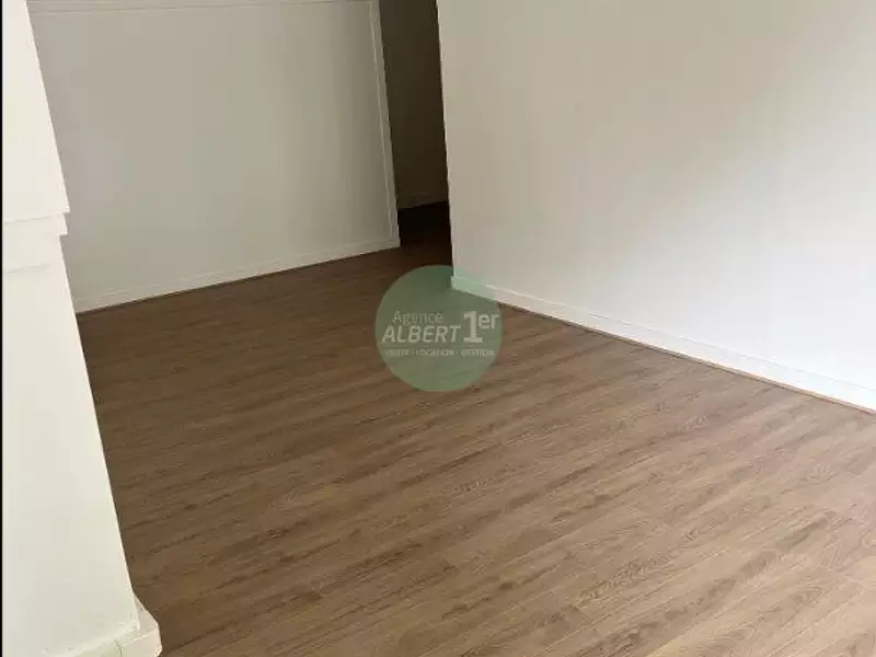 Divers, 54 m²