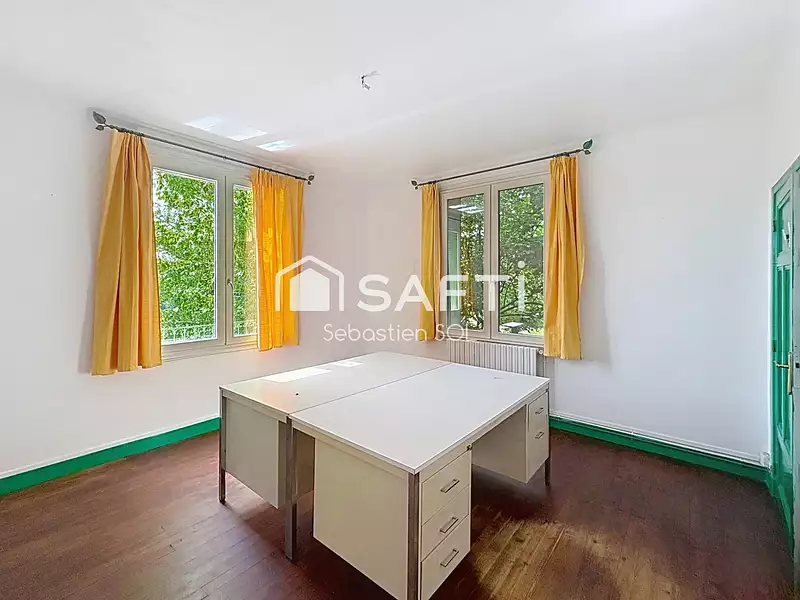 Maison, 220 m²