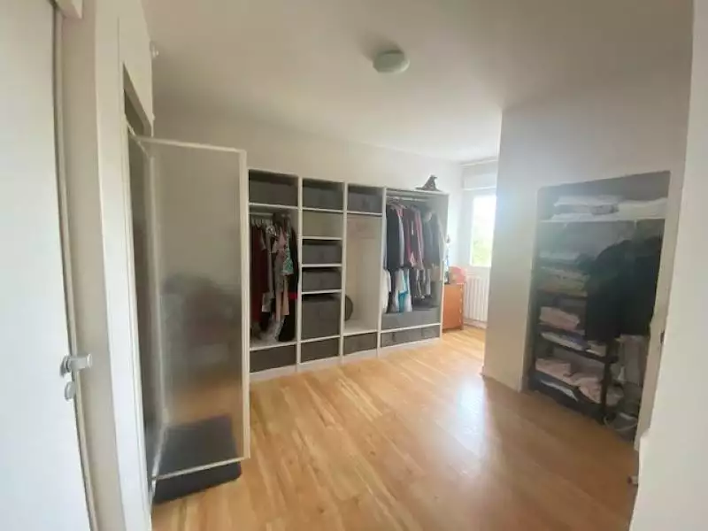 Immeuble, 725 m²