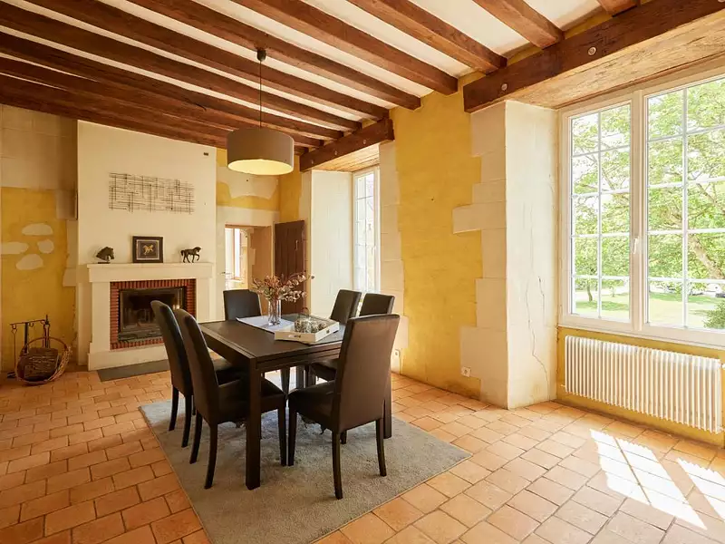 Maison, 375 m²