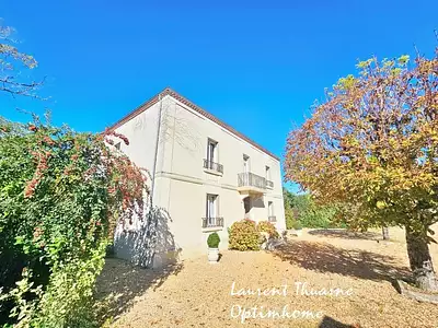 Maison, 285 m²