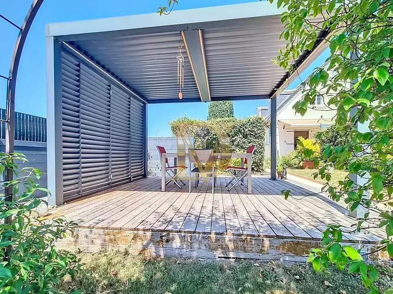 Maison, 227 m²