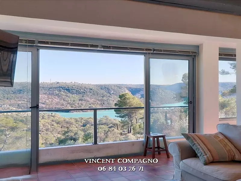 Maison, 230 m²