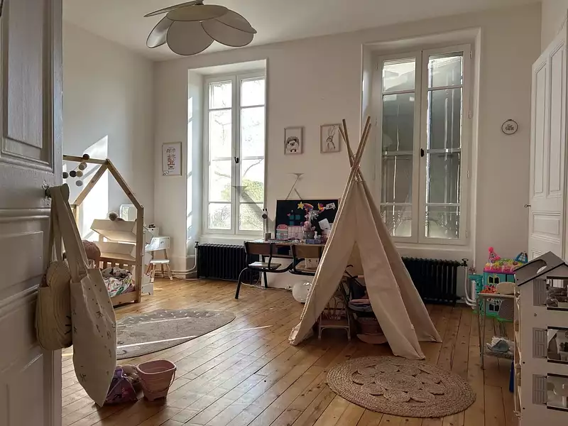 Maison, 242 m²