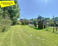 Maison, 1 040 m²