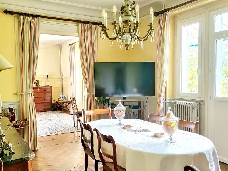 Maison, 283 m²