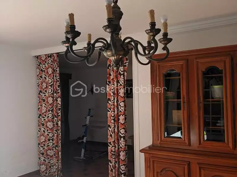 Maison, 248 m²