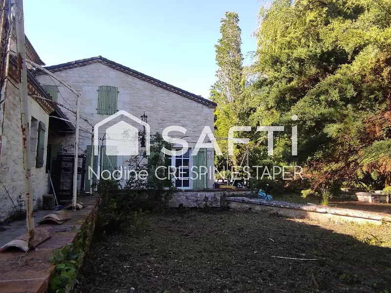 Maison, 254 m²