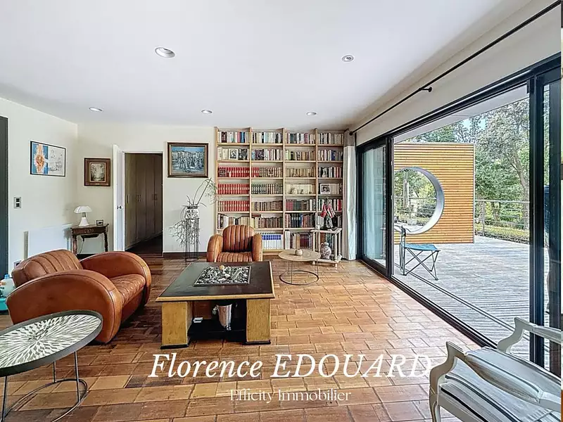 Maison, 230 m²