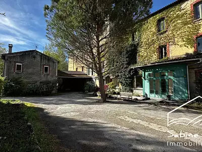 Maison, 750 m²