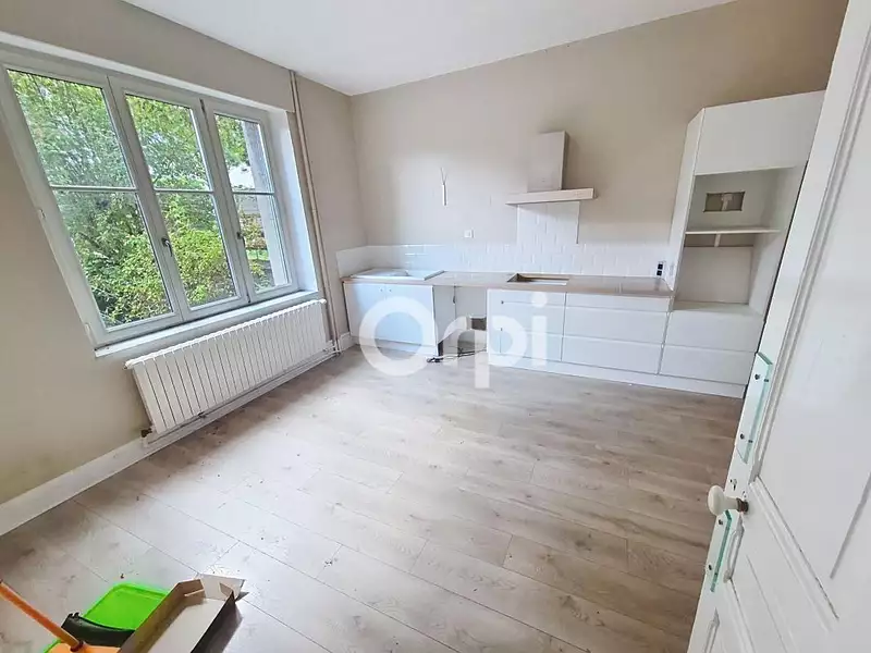 Maison, 240 m²