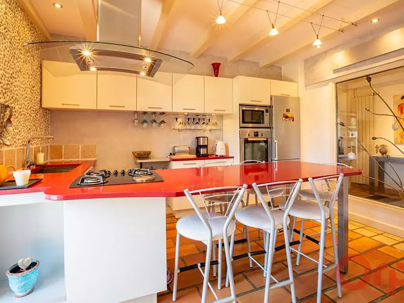 Maison, 243 m²