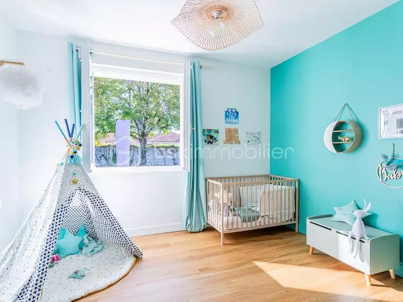 Maison, 260 m²
