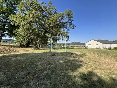 Terrain, 1 583 m²