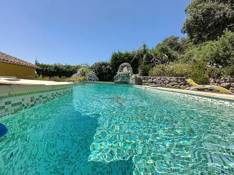 Maison, 330 m²