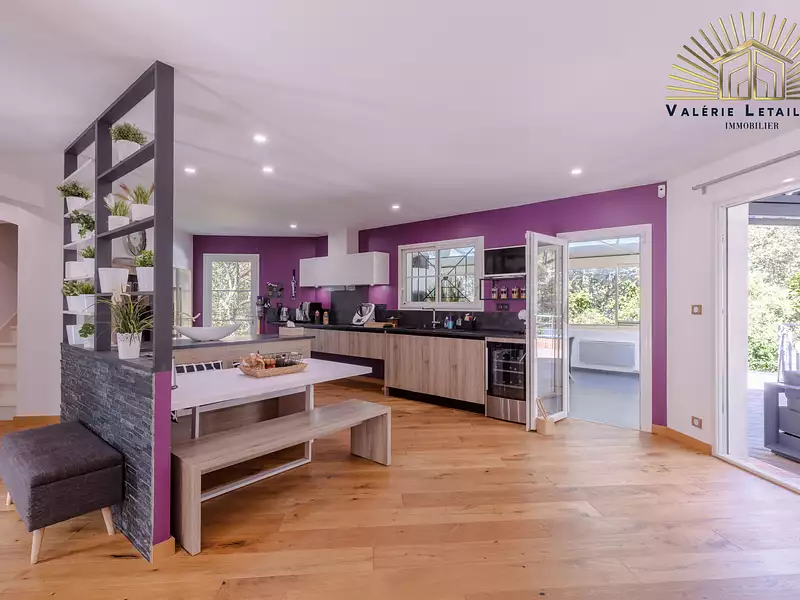 Maison, 180 m²