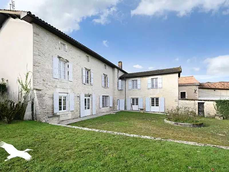 Maison, 200 m²