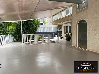 Maison, 190 m²