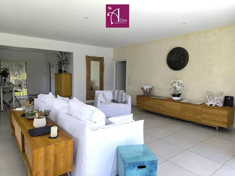 Maison, 160 m²