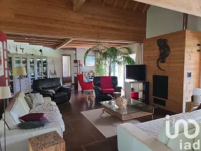 Maison, 243 m²