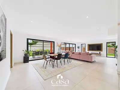Maison, 203 m²