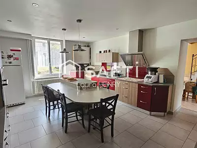 Maison, 275 m²