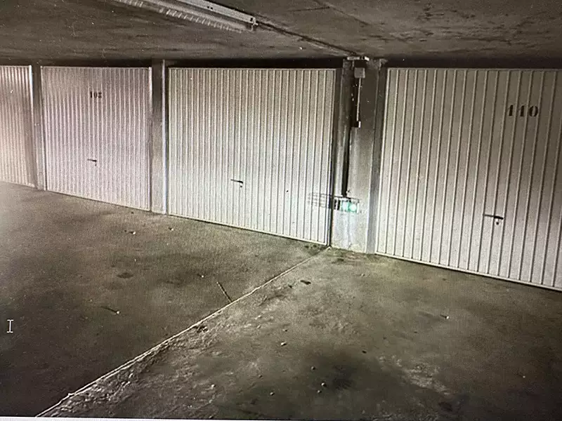 Parking, 11 m²