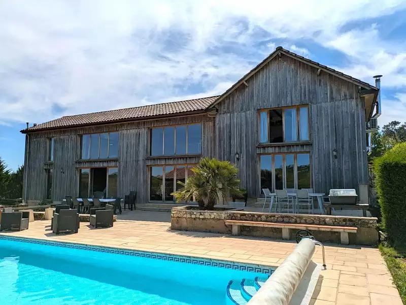 Maison, 900 m²