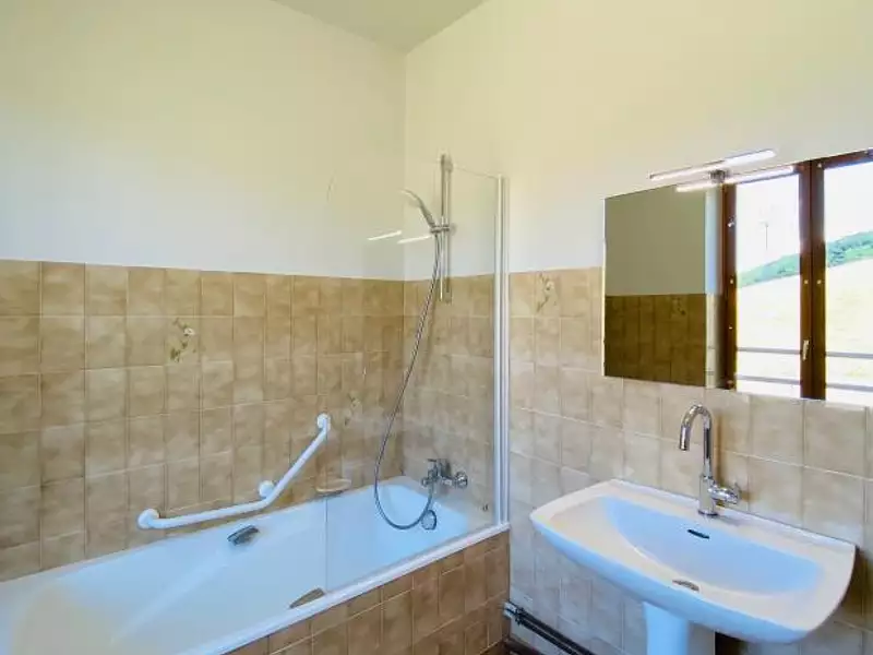 Maison, 196 m²