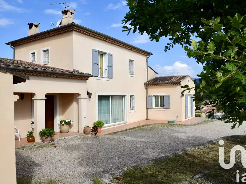 Maison, 391 m²