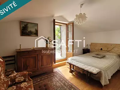 Maison, 245 m²