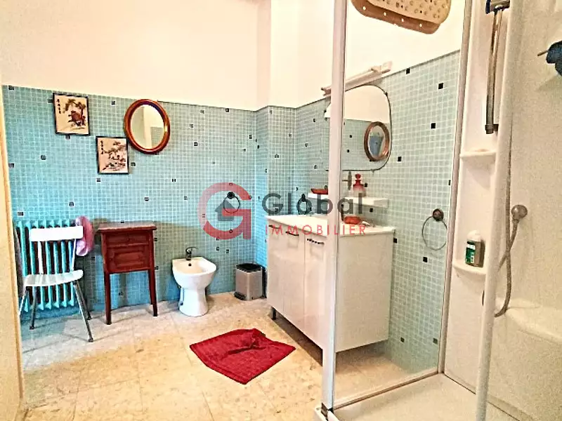 Divers, 370 m²