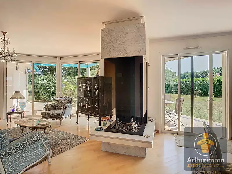 Maison, 199 m²