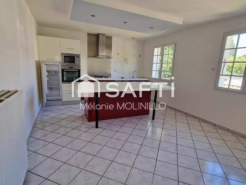 Maison, 200 m²