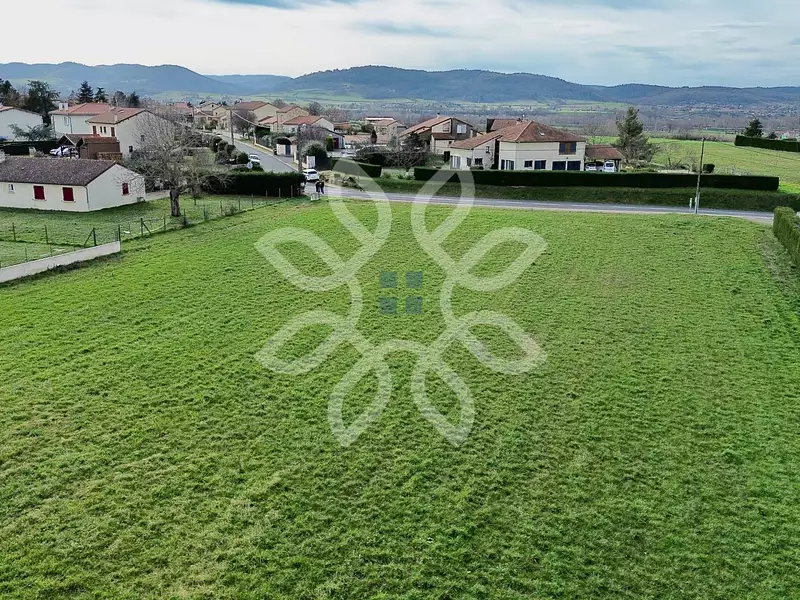 Terrain, 3 989 m²