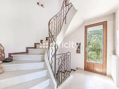 Maison, 196 m²
