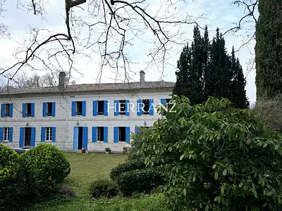 Maison, 325 m²