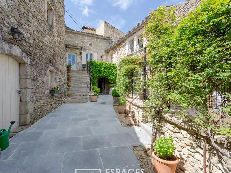 Maison, 280 m²