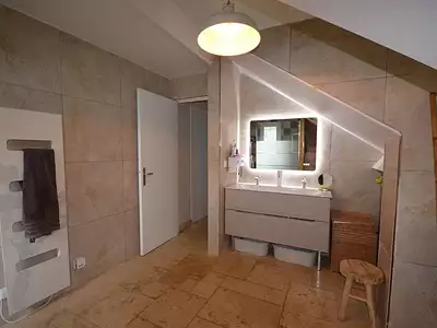Maison, 248 m²