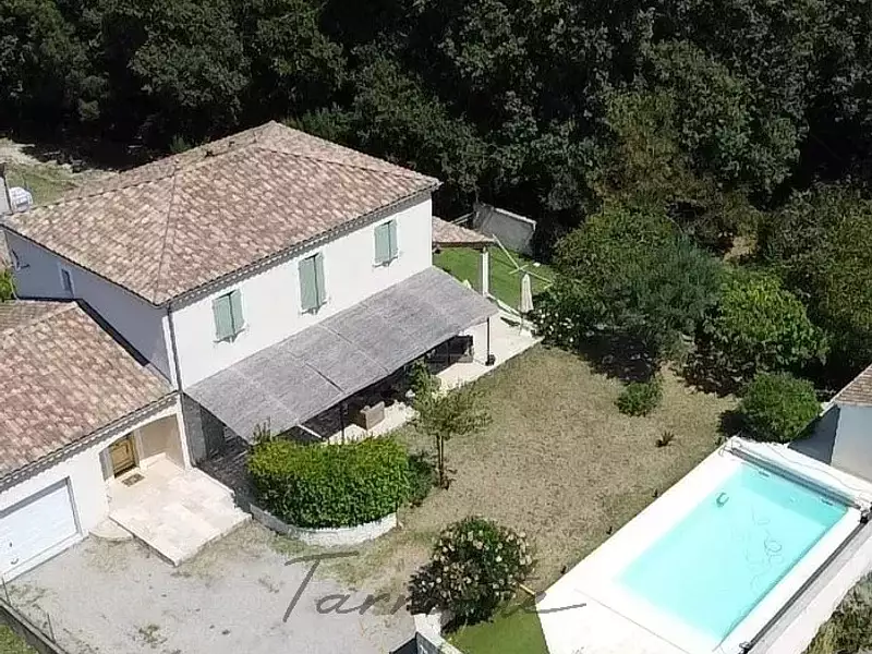 Maison, 155 m²