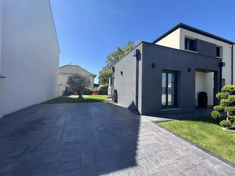 Maison, 98 m²