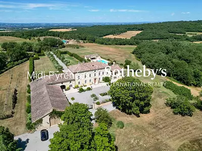 Maison, 728 m²