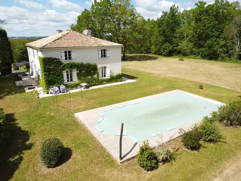 Maison, 410 m²