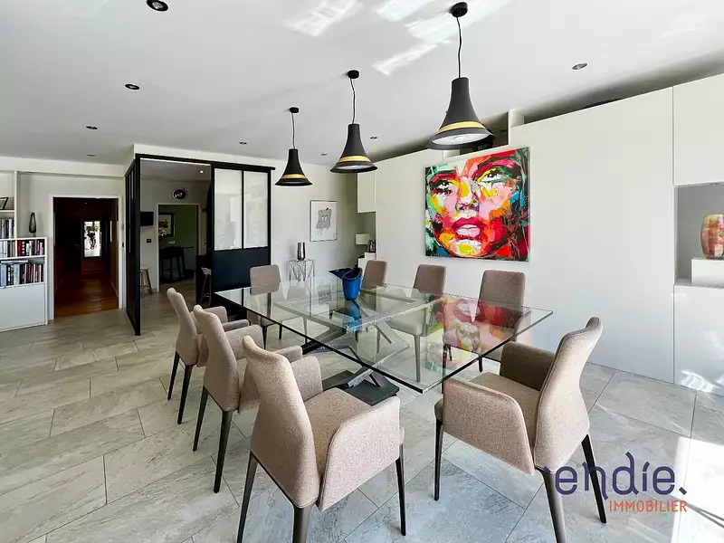Maison, 185 m²
