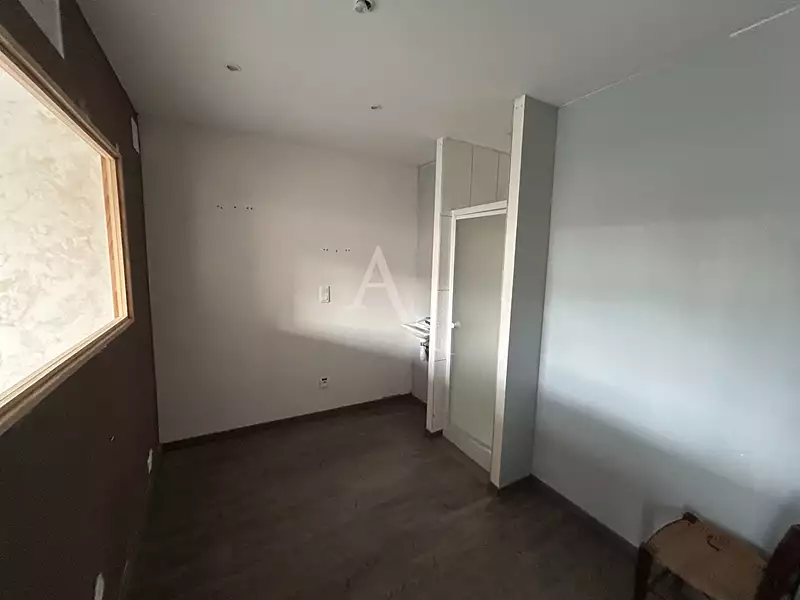Immeuble, 115 m²